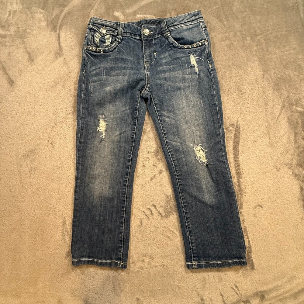 LA Idol Jeans USA Distressed Bling Studded Capri's  Women's Size 9 W31